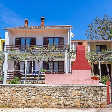 Apartments Dragica Valbandon Экстерьер фото