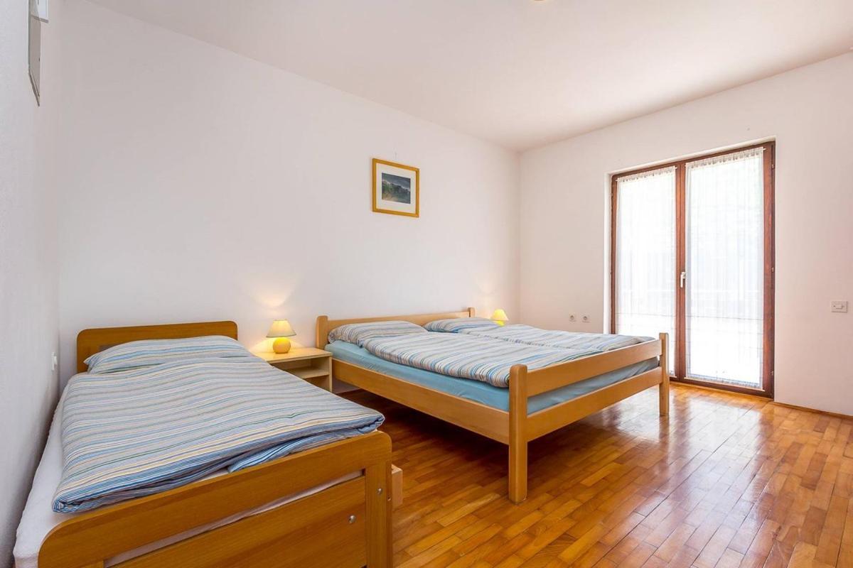 Apartments Dragica Valbandon Экстерьер фото
